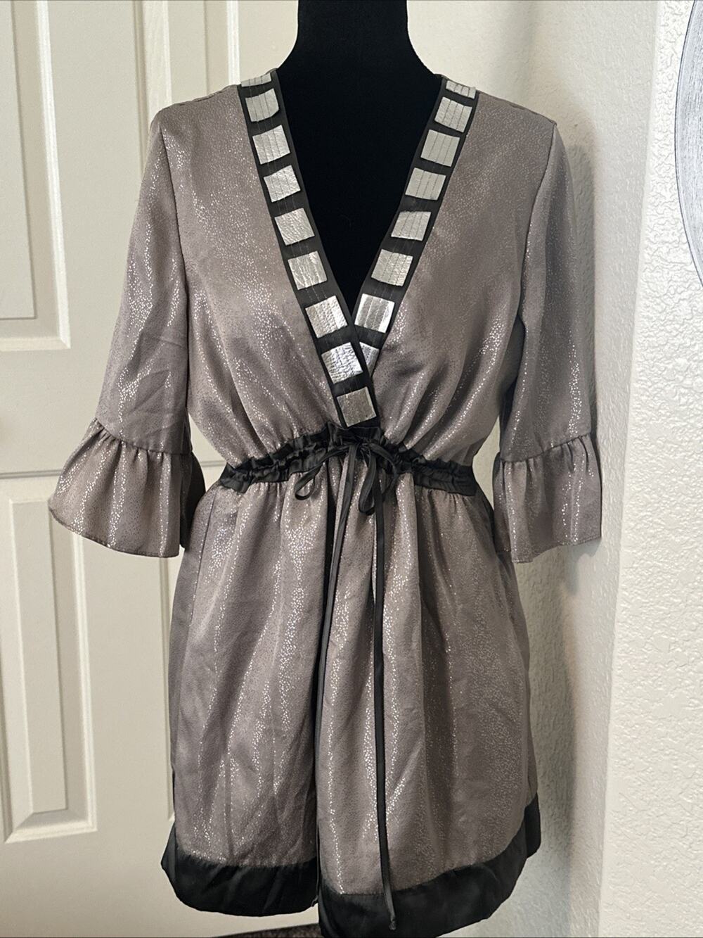 Silk Hale Bob Metallic Tunic Tie Top Blouse Size Large NWOT